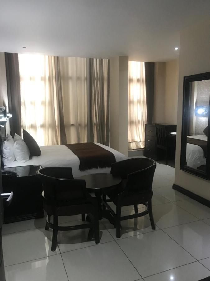 Hotel Galaxy Tower Johannesbourg Extérieur photo